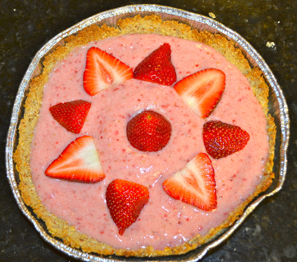 Frozen Strawberry Pie! CLEAN EATS!