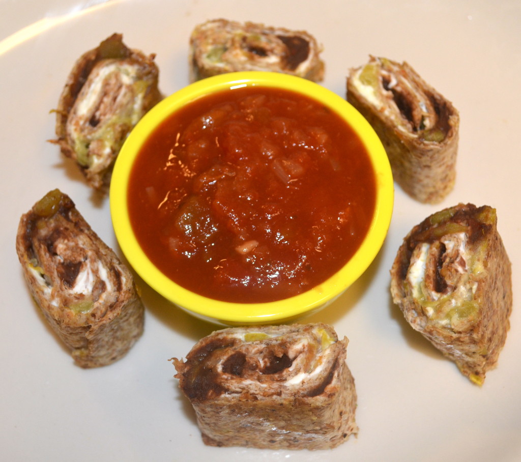 Pinwheels with salsa