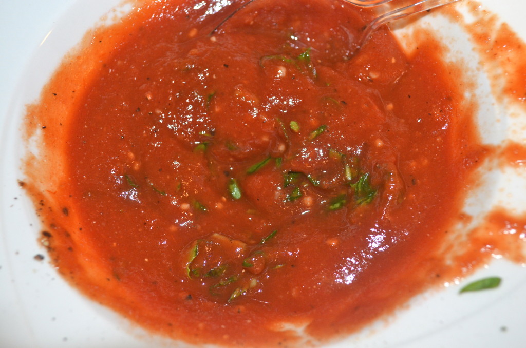 Easy red sauce! Better than the store, takes seconds to whip together 
