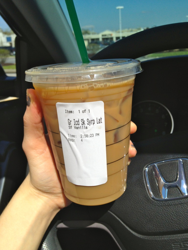 An iced latte without getting out of my car? yes sir!