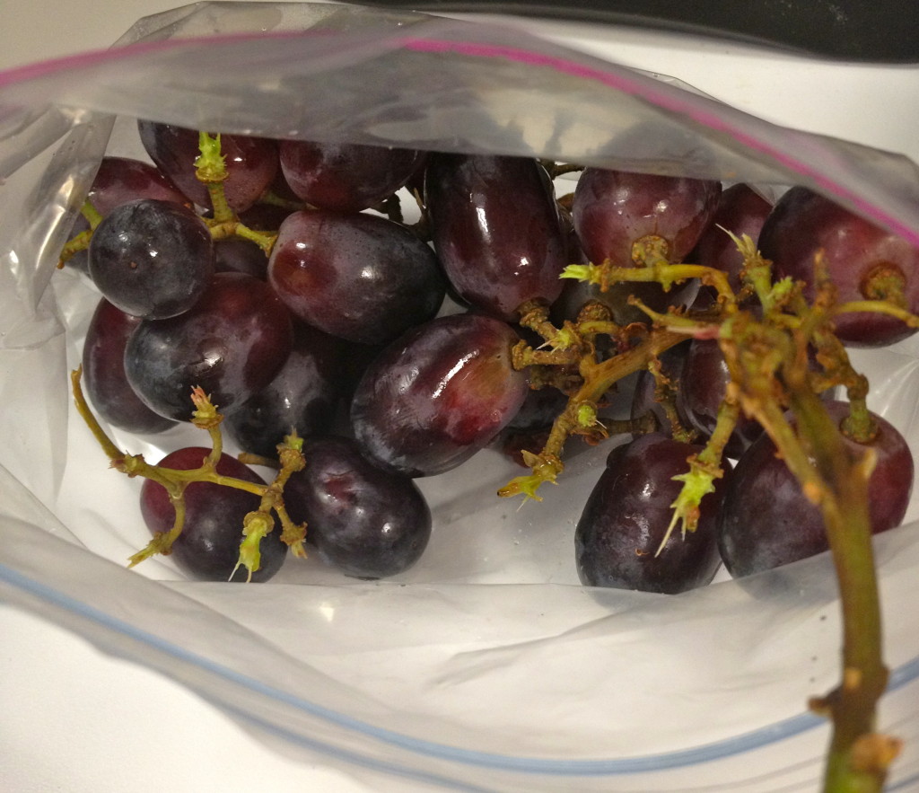 I love grapes! too many give me a belly ache though :(