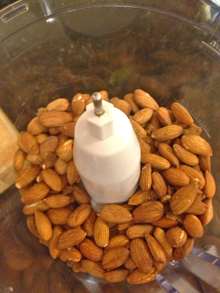 Raw almonds