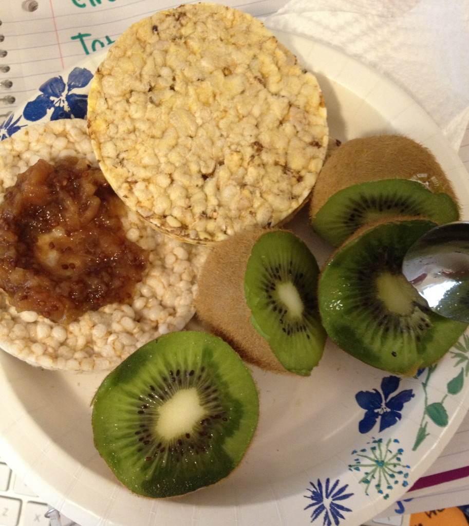 Kiwi and corn and rice cakes. I do the spoon out method for kiwi