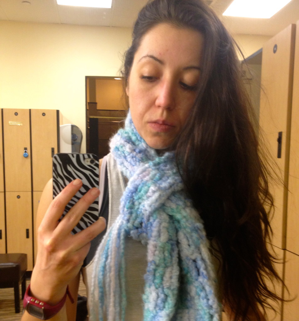 I LOVE this scarf :) I have one in pink too